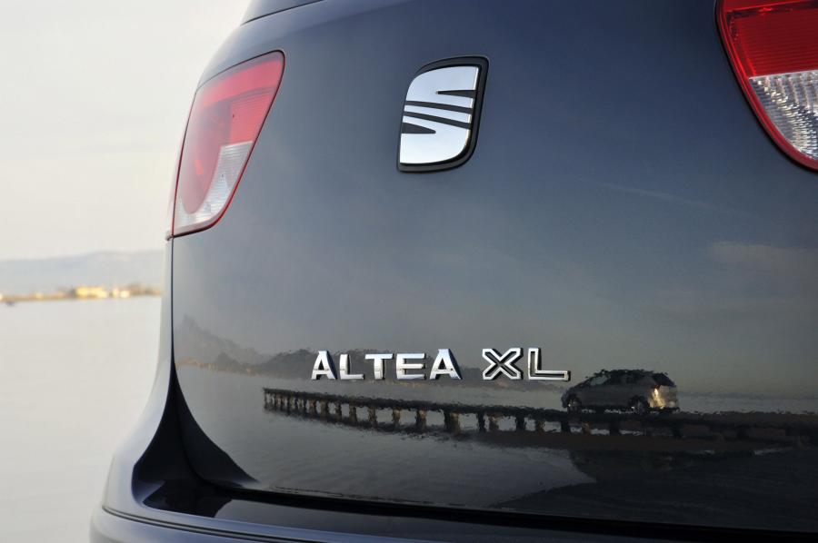  Seat Altea XL 2010 года  (фото 25 из 34)